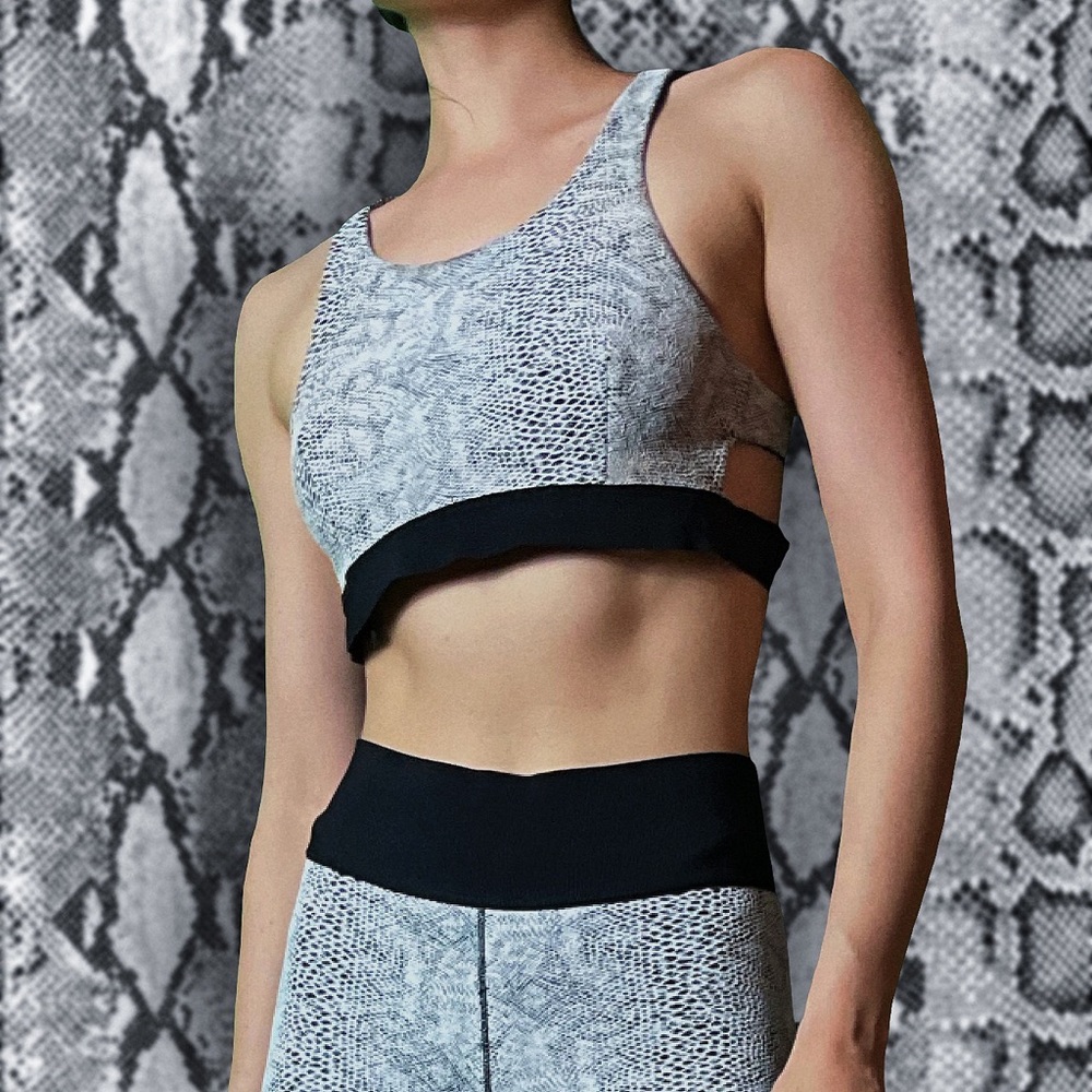 Bluelifefit White Python Yoga Set With 2 Sport Br… - image 2